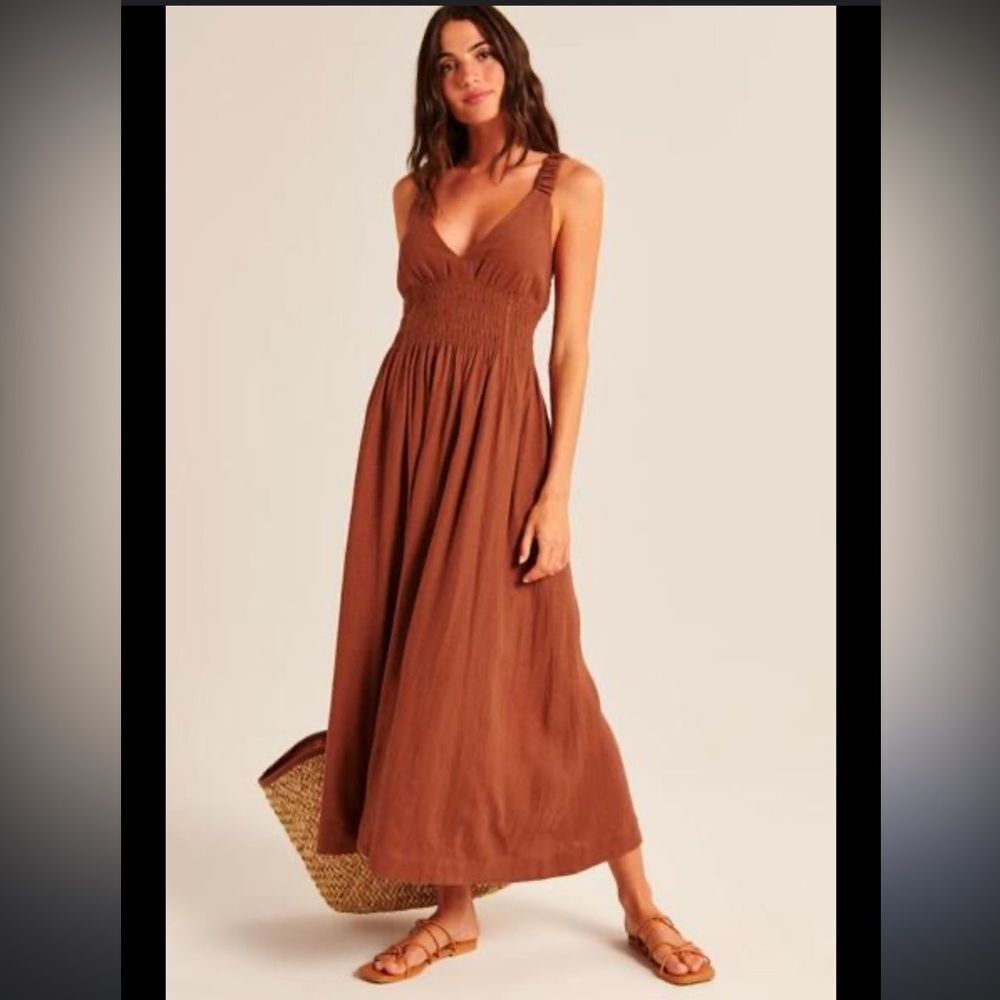Abercrombie and Fitch Scrunchie Strap Maxi Dress